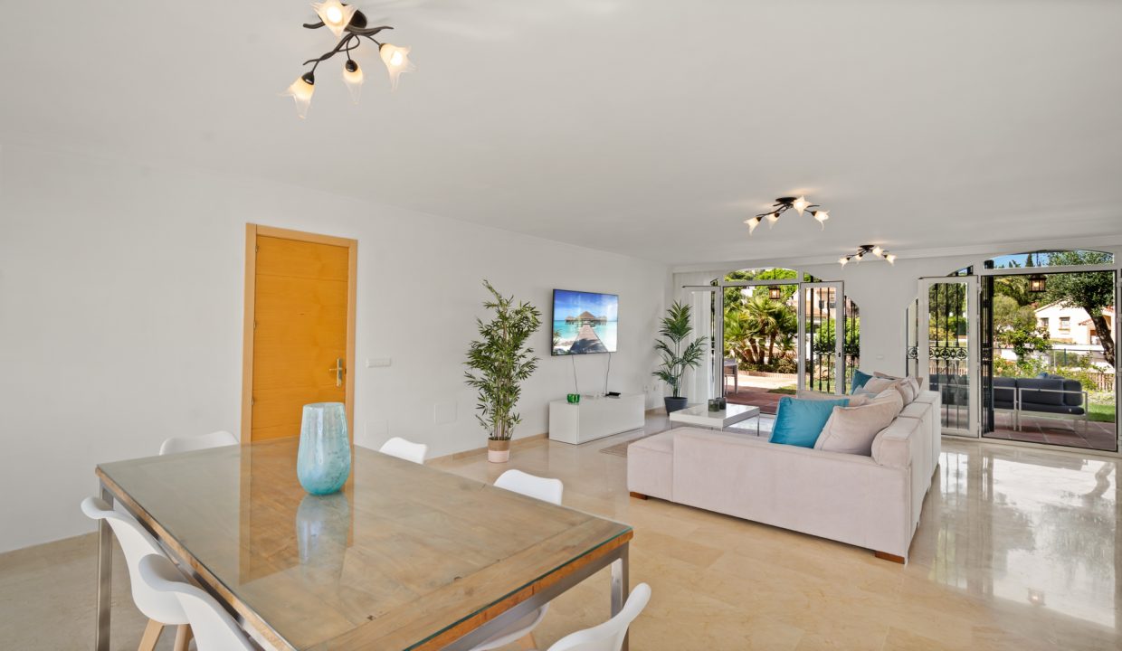 2022.07.12 - Luxury Villas - Marbesa - P28