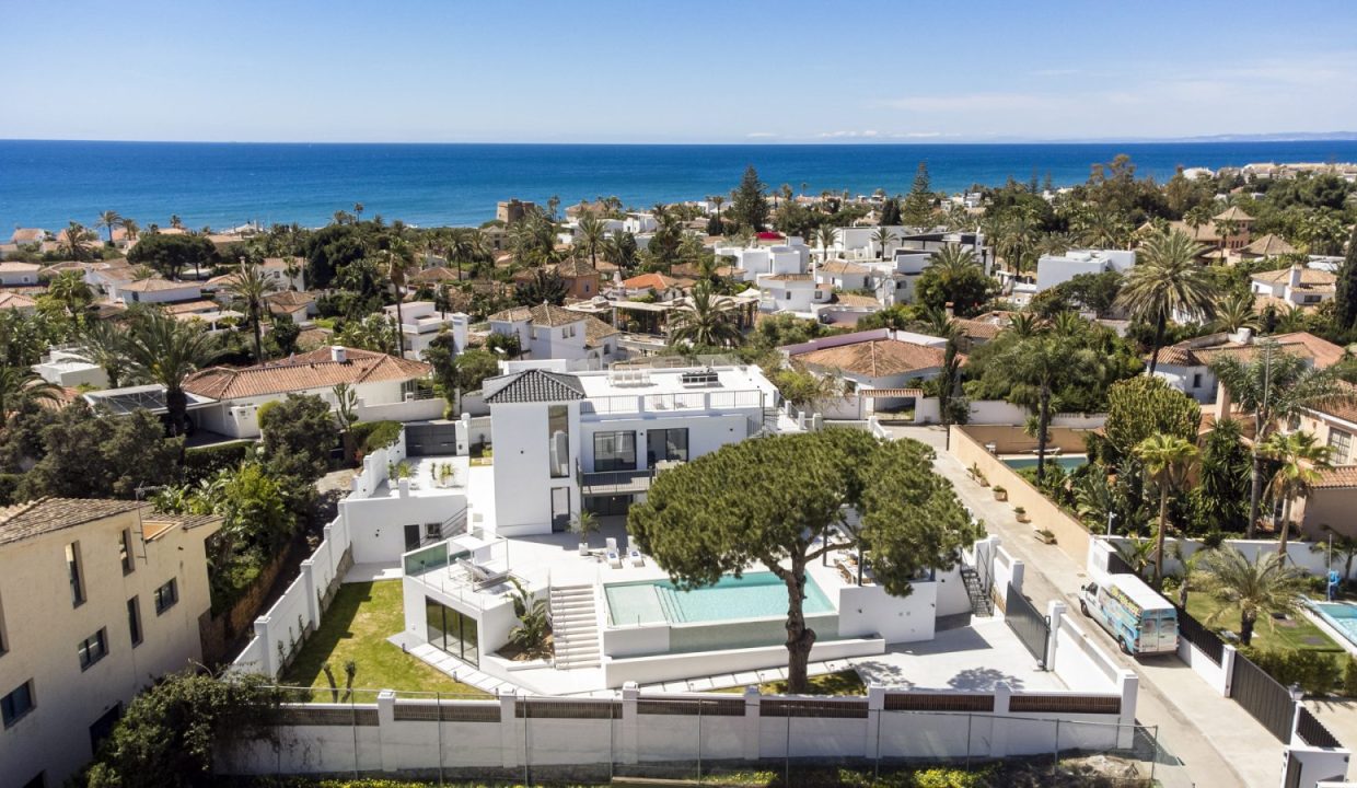 2024.04.10 - Renny, Luxury Villas Marbella - Las Chapas Avda Cataluña 139 - Villa- Drone 6